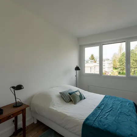 De Luxe, St Germain En Laye, Neuf Appartement Saint-Germain-en-Laye